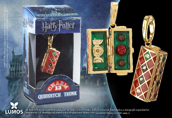 Noble Collection Quidditch Trunk - Charm Lumos - Harry Potter 1 Noble Collection Quidditch Trunk - Charm Lumos - Harry Potter