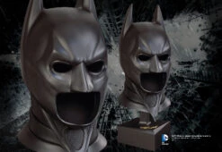 Noble Collection The Dark Knight Special Edition Cowl