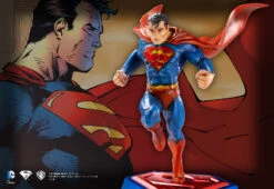 Noble Collection Superman - Comic Book Edition Sculpt