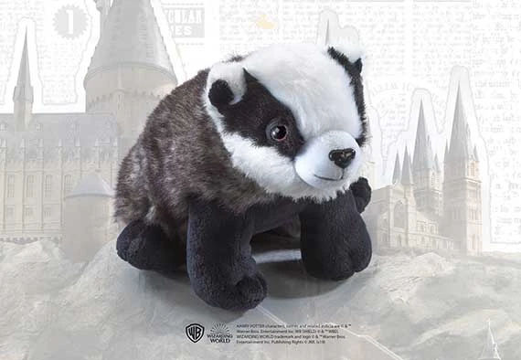 Noble Collection Hufflepuf House Plush And Cushion - Harry Potter 2 Noble Collection Hufflepuf House Plush And Cushion - Harry Potter – Image 2