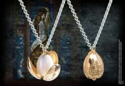 Noble Collection The Golden Egg Pendant