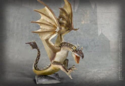 Noble Collection Magical Creature - Hungarian Horntail -Noble Collection NN7539 VUE3 600