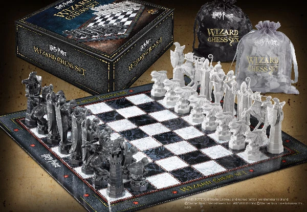 Noble Collection Wizard Chess Set - Harry Potter 1 Noble Collection Wizard Chess Set - Harry Potter