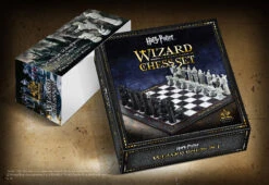 Noble Collection Wizard Chess Set - Harry Potter 5 Noble Collection Wizard Chess Set - Harry Potter -Noble Collection NN7580 VUE3 600