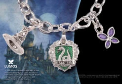 Noble Collection Lumos Slytherin - Charm Bracelet - Harry Potter -Noble Collection NN7710 VUE3 600