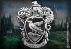 Noble Collection Ravenclaw House Crest - Harry Potter