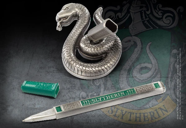 Noble Collection HP- Slytherin House Pen And Desk Stand 2 Noble Collection HP- Slytherin House Pen And Desk Stand – Image 2