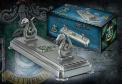Noble Collection Slytherin Wand Display - Harry Potter