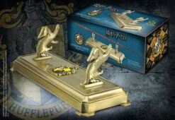 Noble Collection Hufflepuff Wand Display - Harry Potter