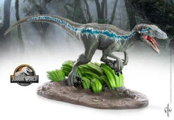 Noble Collection Blue - Toyllectible Treasures - Jurassic World -Noble Collection NN9750 VUE4 600